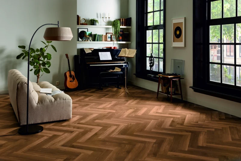 Mflor Parva Broad Leaf Dark Sycamore