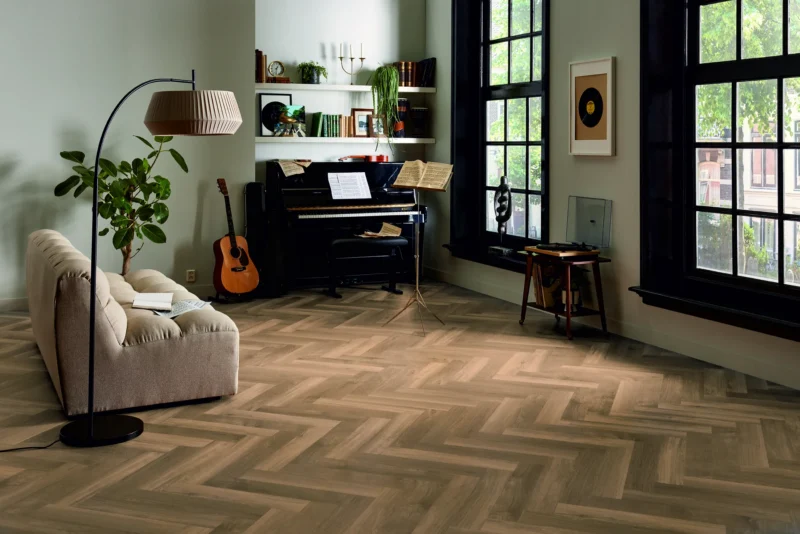 Mflor Parva Broad Leaf Warm Sycamore