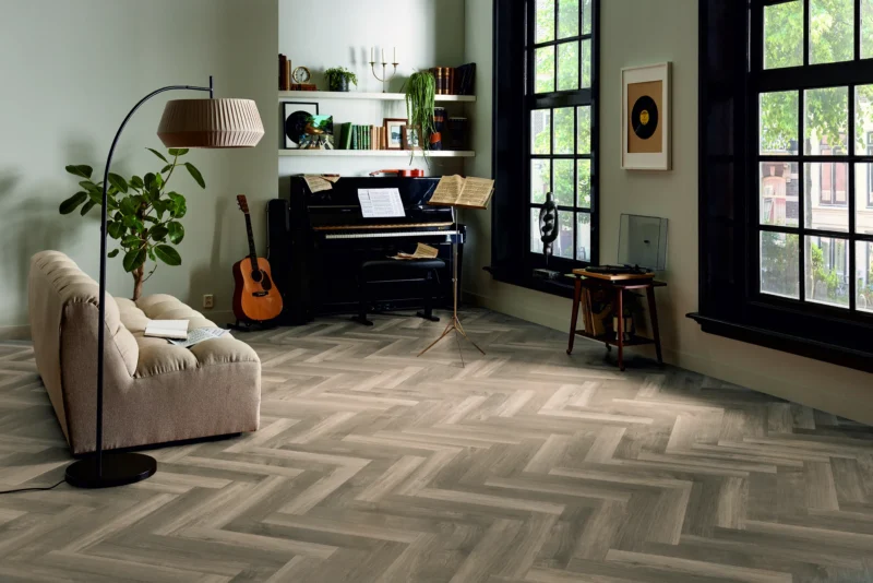 Mflor Parva Broad Leaf Smoky Sycamore